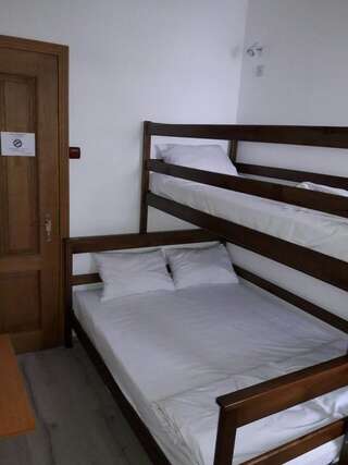 Хостелы Hostel Lubin Львов Семейный номер-1